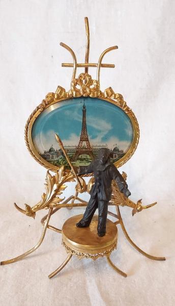 Pierrot Peintre Devant La Tour Eiffel Dans Un Chevalet En Bronze Doré - Divers - FastAnnonces.fr : Les annonces gratuites et rapides